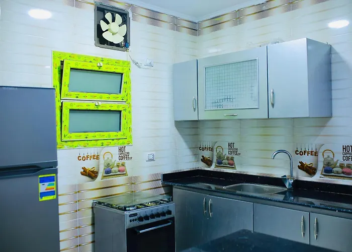 رويال بالاس Apartman Gurdaka